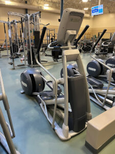 FOR SALE: Precor EFX 885 Elliptical Crosstrainer w/ p80 Console